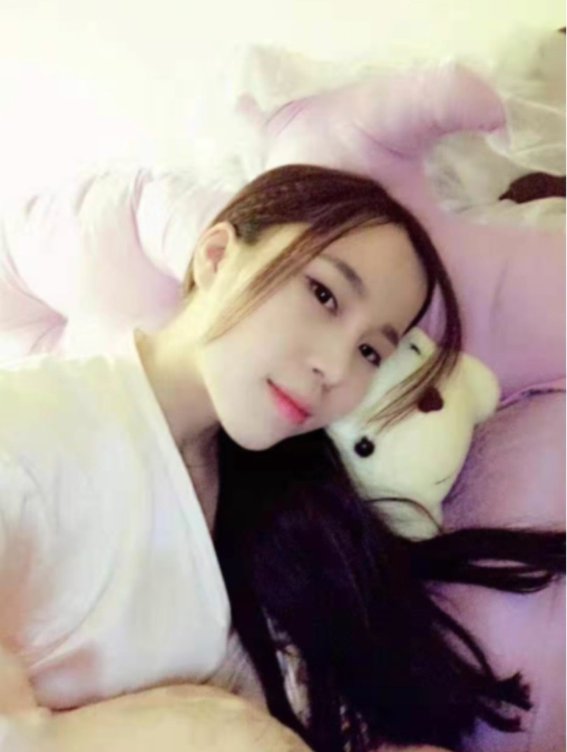 989810_YKFF7NKKKPCX369.jpg