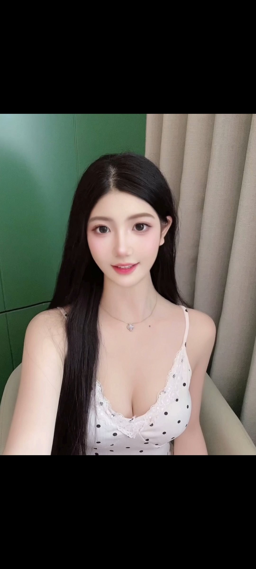 Screenshot_2025-12-02-23-49-36-348_com.miui.video.jpg